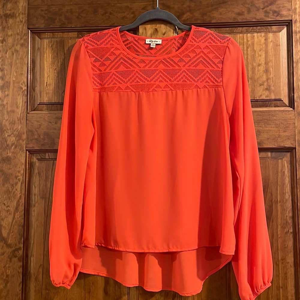 Women’s Large dress blouse. Coral color.